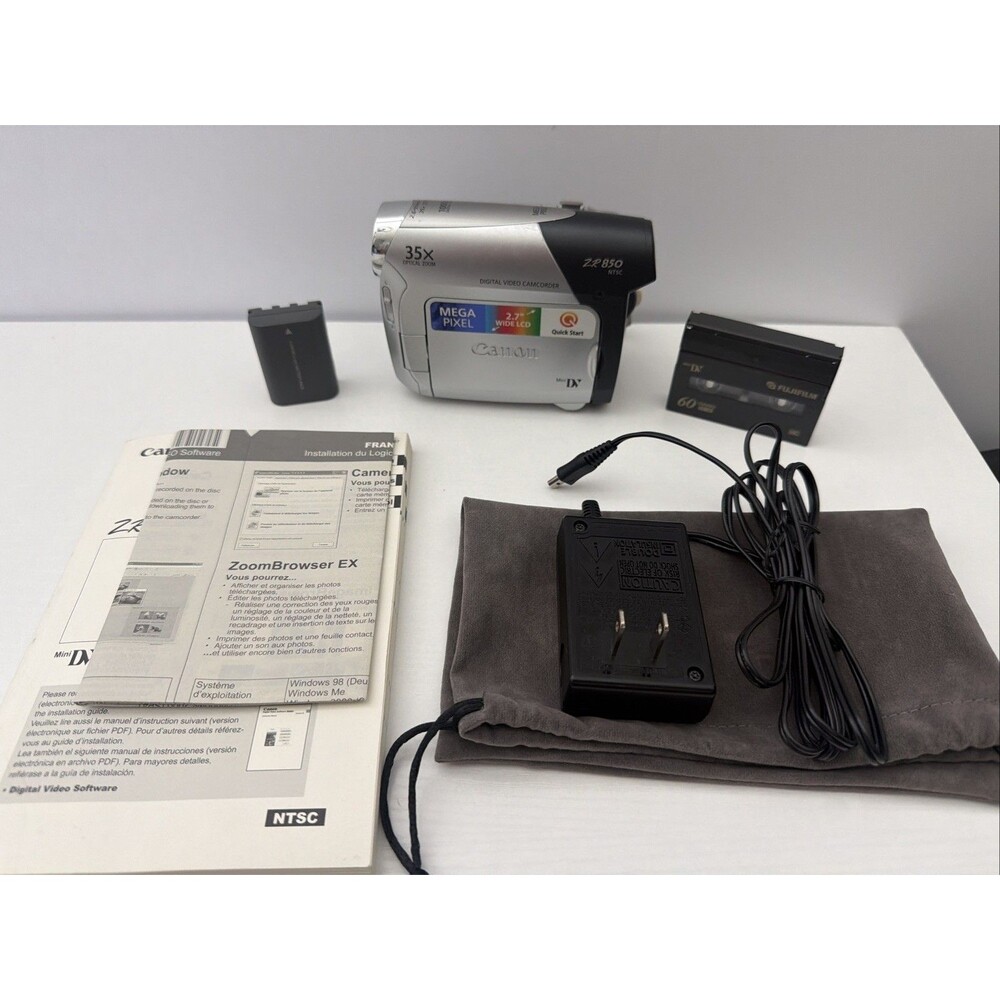 Canon ZR850 Camcorder Camera MiniDV - Battery - Tape - Charger - Manual - Tested